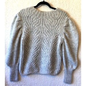 Elegant Gray Women's Crew Neck Sweater